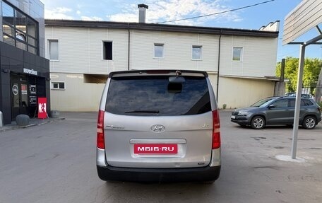 Hyundai Grand Starex Grand Starex I рестайлинг 2, 2012 год, 1 100 000 рублей, 4 фотография
