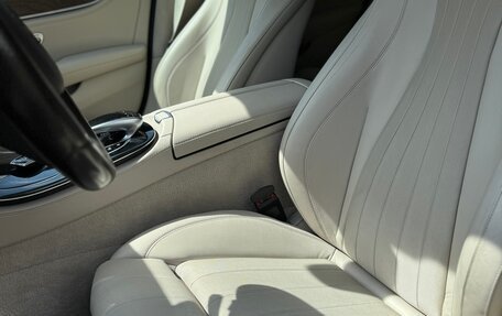 Mercedes-Benz E-Класс, 2016 год, 2 495 000 рублей, 28 фотография