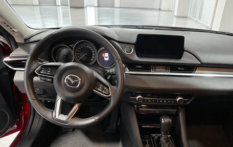 Mazda 6, 2021 год, 1 890 000 рублей, 10 фотография