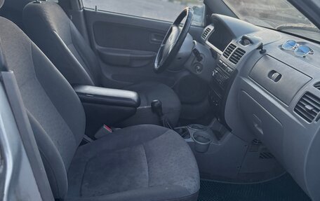 KIA Rio II, 2005 год, 100 000 рублей, 17 фотография