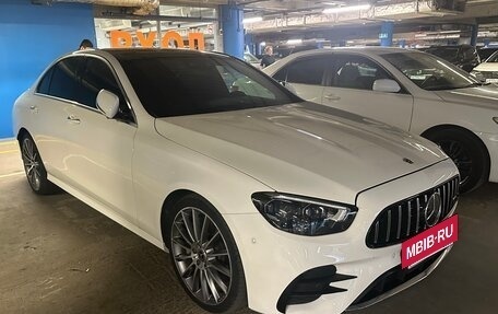 Mercedes-Benz E-Класс, 2021 год, 5 250 000 рублей, 10 фотография