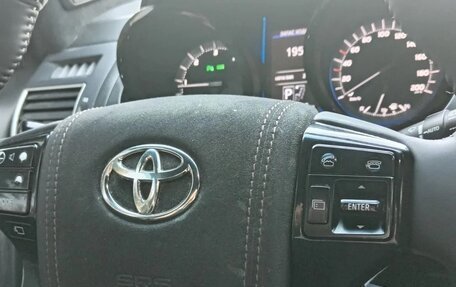 Toyota Land Cruiser Prado 150 рестайлинг 2, 2017 год, 3 600 000 рублей, 8 фотография