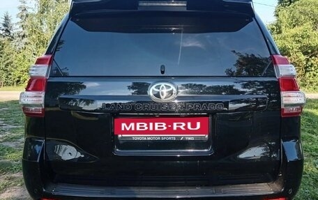 Toyota Land Cruiser Prado 150 рестайлинг 2, 2017 год, 3 600 000 рублей, 4 фотография