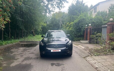 Infiniti QX70, 2015 год, 2 500 000 рублей, 9 фотография