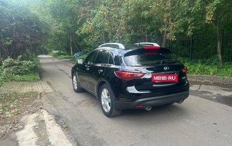 Infiniti QX70, 2015 год, 2 500 000 рублей, 5 фотография