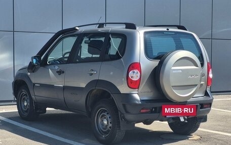 Chevrolet Niva I рестайлинг, 2016 год, 767 000 рублей, 5 фотография