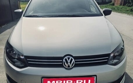 Volkswagen Polo VI (EU Market), 2012 год, 900 000 рублей, 1 фотография