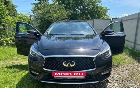 Infiniti Q30, 2016 год, 1 800 000 рублей, 11 фотография