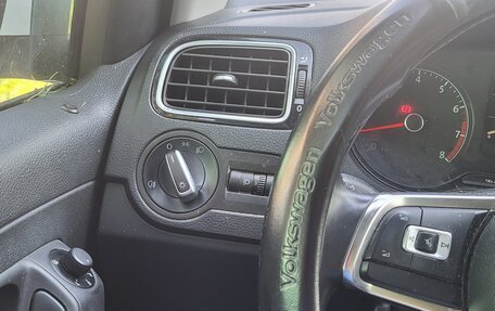 Volkswagen Polo VI (EU Market), 2018 год, 650 000 рублей, 2 фотография