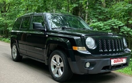 Jeep Liberty (Patriot), 2012 год, 1 010 000 рублей, 1 фотография