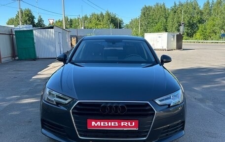 Audi A4, 2017 год, 2 500 000 рублей, 1 фотография
