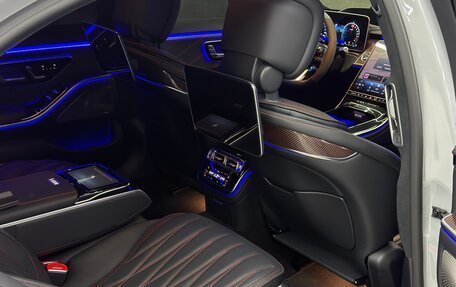 Mercedes-Benz S-Класс AMG, 2023 год, 21 990 000 рублей, 6 фотография