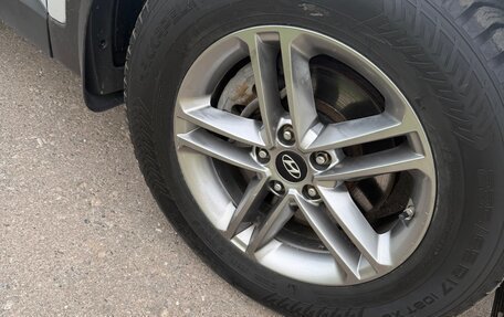 Hyundai Santa Fe III рестайлинг, 2018 год, 2 300 000 рублей, 7 фотография