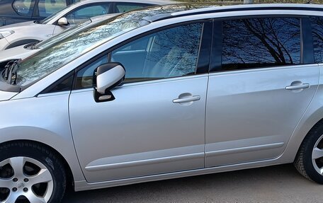 Peugeot 5008 I рестайлинг, 2011 год, 770 000 рублей, 6 фотография