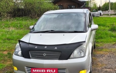 Toyota Opa I рестайлинг, 2002 год, 539 000 рублей, 11 фотография