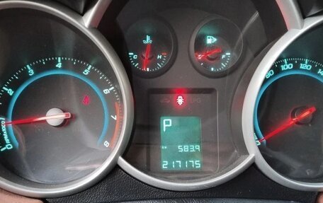 Chevrolet Cruze II, 2012 год, 600 000 рублей, 3 фотография
