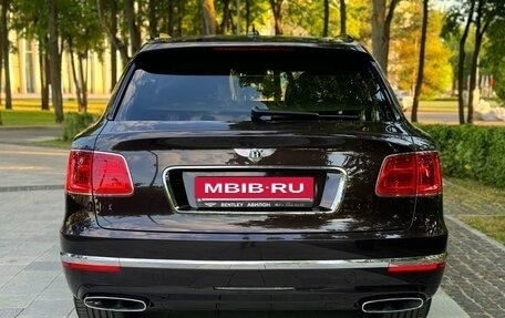 Bentley Bentayga I, 2016 год, 8 850 000 рублей, 6 фотография