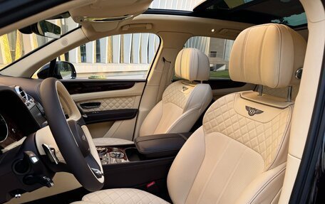 Bentley Bentayga I, 2016 год, 8 850 000 рублей, 16 фотография