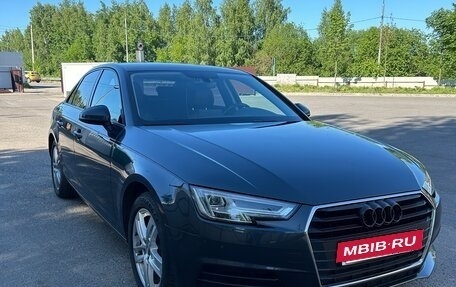 Audi A4, 2017 год, 2 500 000 рублей, 2 фотография