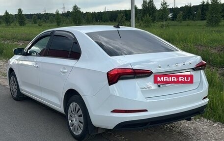 Skoda Rapid II, 2021 год, 1 550 000 рублей, 2 фотография
