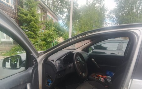 Renault Logan II, 2016 год, 230 000 рублей, 1 фотография