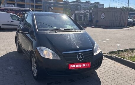Mercedes-Benz A-Класс, 2012 год, 530 000 рублей, 2 фотография