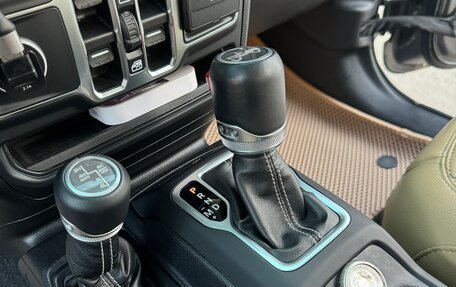 Jeep Wrangler, 2018 год, 4 090 000 рублей, 23 фотография