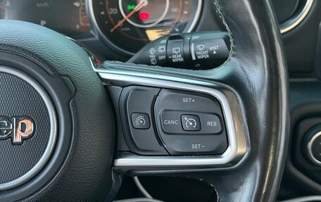 Jeep Wrangler, 2018 год, 4 090 000 рублей, 25 фотография