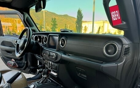 Jeep Wrangler, 2018 год, 4 090 000 рублей, 21 фотография