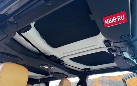 Jeep Wrangler, 2018 год, 4 090 000 рублей, 29 фотография