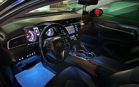 Toyota Camry, 2018 год, 2 750 000 рублей, 24 фотография