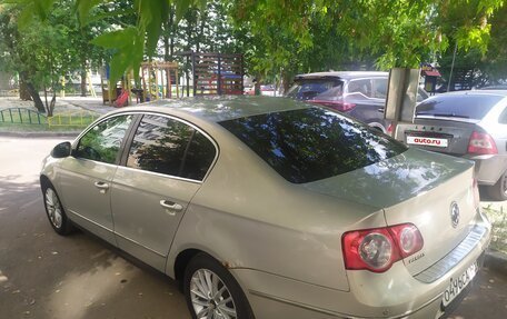 Volkswagen Passat B6, 2009 год, 560 000 рублей, 3 фотография