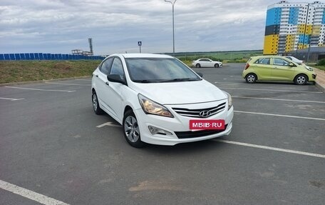 Hyundai Solaris II рестайлинг, 2015 год, 870 000 рублей, 2 фотография