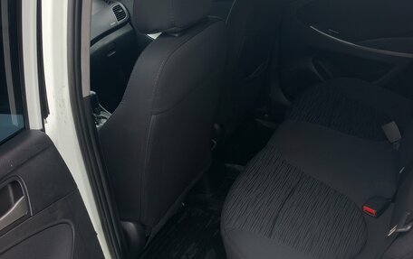 Hyundai Solaris II рестайлинг, 2015 год, 870 000 рублей, 18 фотография