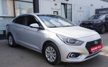 Hyundai Solaris II рестайлинг, 2017 год, 1 250 000 рублей, 3 фотография
