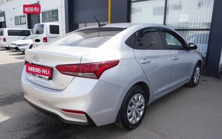 Hyundai Solaris II рестайлинг, 2017 год, 1 250 000 рублей, 5 фотография