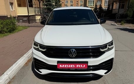 Volkswagen Tiguan II, 2021 год, 3 500 000 рублей, 1 фотография
