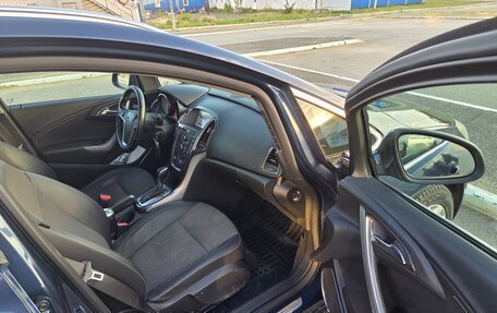 Opel Astra J, 2011 год, 740 000 рублей, 5 фотография