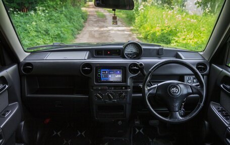 Toyota bB I рестайлинг, 2001 год, 535 000 рублей, 13 фотография