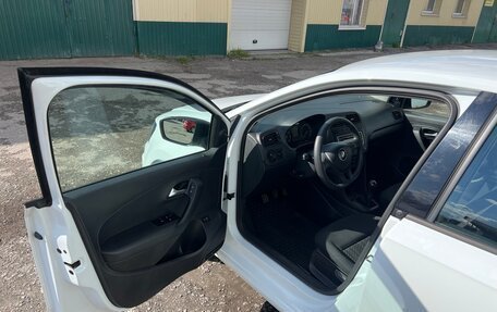 Volkswagen Polo VI (EU Market), 2018 год, 1 100 000 рублей, 7 фотография