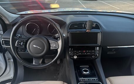 Jaguar F-Pace, 2020 год, 3 500 000 рублей, 16 фотография