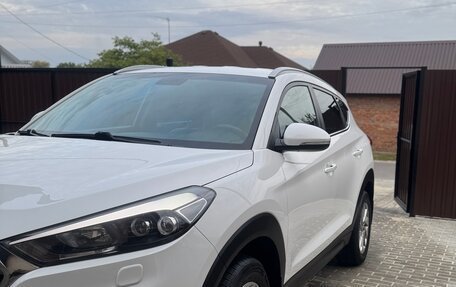 Hyundai Tucson III, 2017 год, 2 290 000 рублей, 2 фотография