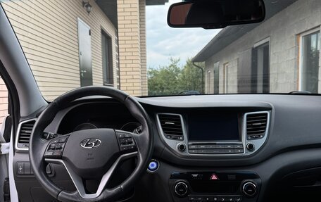 Hyundai Tucson III, 2017 год, 2 290 000 рублей, 6 фотография