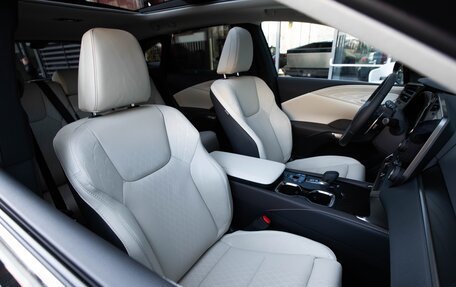 Lexus RX IV рестайлинг, 2025 год, 13 500 000 рублей, 29 фотография