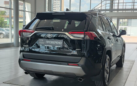 Toyota RAV4, 2020 год, 3 350 000 рублей, 6 фотография