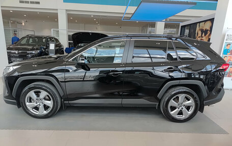 Toyota RAV4, 2020 год, 3 350 000 рублей, 10 фотография