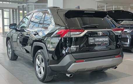 Toyota RAV4, 2020 год, 3 350 000 рублей, 8 фотография