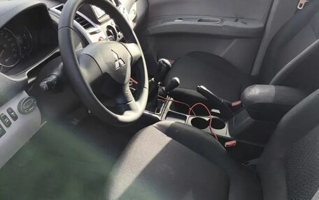 Mitsubishi Pajero Sport II рестайлинг, 2014 год, 1 750 000 рублей, 9 фотография