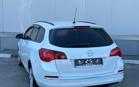 Opel Astra J, 2013 год, 790 000 рублей, 5 фотография