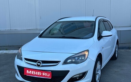 Opel Astra J, 2013 год, 790 000 рублей, 3 фотография